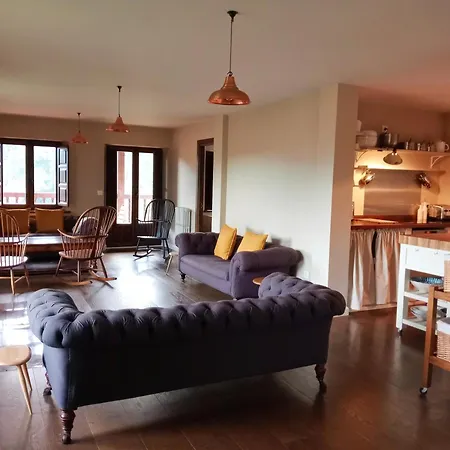 Villa Mogrovejo Villa *